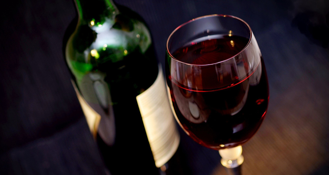 etichette Irlanda; health warning in etichetta; vino; vino italiano; vino rosso